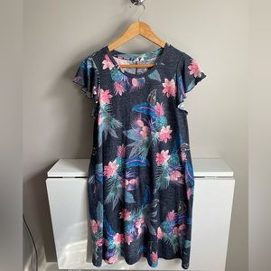 Gap T-shirt dress with tropical pattern
